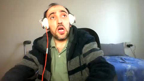 Snapshot of bentish chatting on February 11, 2:46 pm bentish online show from February 11, 2:46 pm