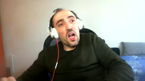 Snapshot of bentish chatting on February 14, 1:18 pm bentish online show from February 14, 1:18 pm