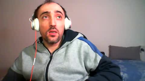 Snapshot of bentish chatting on February 18, 4:37 pm bentish online show from February 18, 4:37 pm