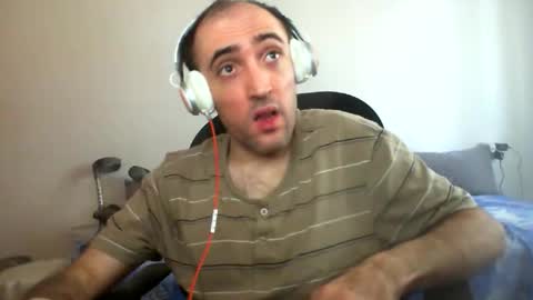 Snapshot of bentish chatting on September 19, 7:32 am bentish online show from September 19, 7:32 am