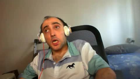 Snapshot of bentish chatting on September 30, 11:37 am bentish online show from September 30, 11:37 am