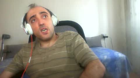 Snapshot of bentish chatting on November 13, 10:58 am bentish online show from November 13, 10:58 am