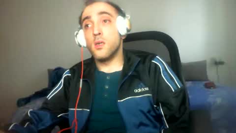 Snapshot of bentish chatting on November 14, 2:05 pm bentish online show from November 14, 2:05 pm