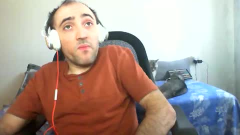 Snapshot of bentish chatting on November 19, 8:14 am bentish online show from November 19, 8:14 am