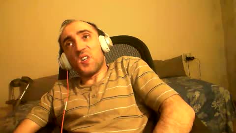 Snapshot of bentish chatting on November 23, 6:52 pm bentish online show from November 23, 6:52 pm