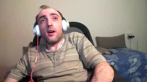 Snapshot of bentish chatting on November 24, 2:39 pm bentish online show from November 24, 2:39 pm