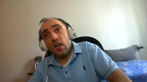 Snapshot of bentish chatting on November 30, 7:56 am bentish online show from November 30, 7:56 am