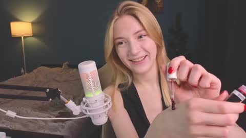 Alice online show from December 26, 6:43 pm