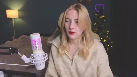 Alice online show from December 26, 9:47 pm