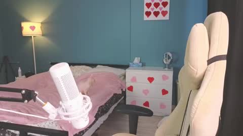 Alice online show from February 18, 11:33 am