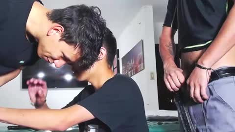 Snapshot of benz_boys chatting on October 19, 12:17 pm benz boys online show from October 19, 12:17 pm