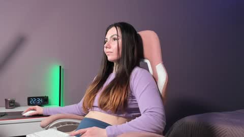 BeriesNiks online show from December 18, 3:33 pm