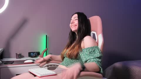 BeriesNiks online show from December 25, 12:26 pm