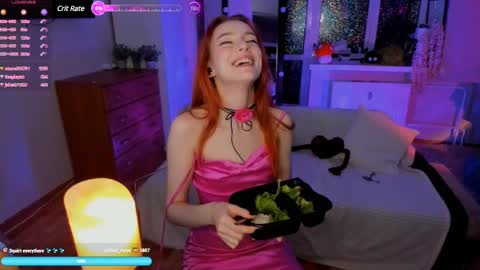 Snapshot of berrryjelly chatting on February 14, 3:26 pm Hi Im NikaComing back online on Monday 3 online show from February 14, 3:26 pm