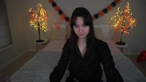 Violette online show from October 19, 6:03 am