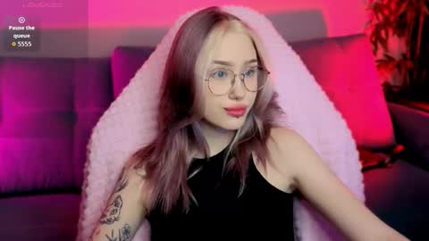 Danny and Kira online show from September 27, 2:27 am