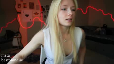 Chloe Next stream on Friday online show from January 20, 5:16 pm