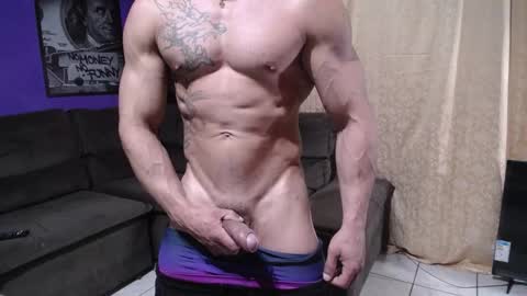 Snapshot of bestmuscle chatting on February 9, 2:49 am bestmuscle online show from February 9, 2:49 am