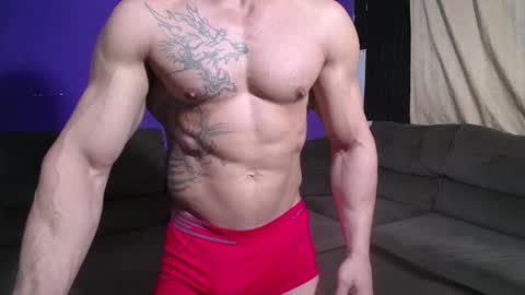 Snapshot of bestmuscle chatting on February 14, 5:09 am bestmuscle online show from February 14, 5:09 am