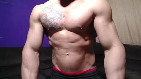 Snapshot of bestmuscle chatting on March 8, 2:34 am bestmuscle online show from March 8, 2:34 am