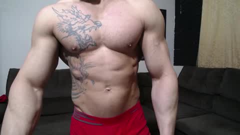 Snapshot of bestmuscle chatting on October 21, 4:35 am bestmuscle online show from October 21, 4:35 am