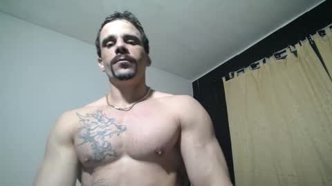 Snapshot of bestmuscle chatting on October 27, 4:05 am bestmuscle online show from October 27, 4:05 am