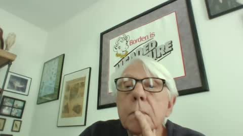 Snapshot of bestshot1951 chatting on February 3, 5:56 pm bestshot1951 online show from February 3, 5:56 pm