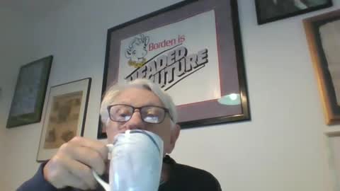 Snapshot of bestshot1951 chatting on September 10, 11:32 am bestshot1951 online show from September 10, 11:32 am