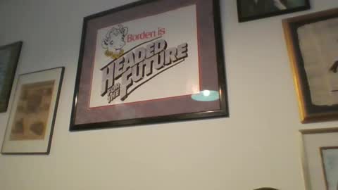 Snapshot of bestshot1951 chatting on November 22, 12:04 pm bestshot1951 online show from November 22, 12:04 pm