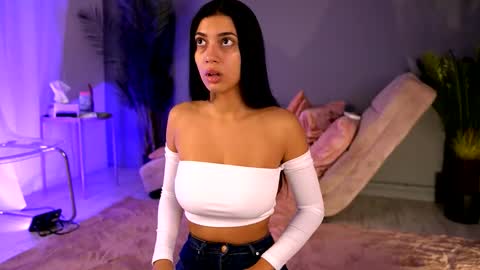 Snapshot of betsygonzale chatting on September 11, 4:01 am Betty online show from September 11, 4:01 am