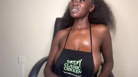 Snapshot of betty_fire_ chatting on February 4, 9:20 pm Adah online show from February 4, 9:20 pm