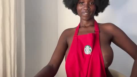 Snapshot of betty_fire_ chatting on November 18, 10:31 am Adah online show from November 18, 10:31 am