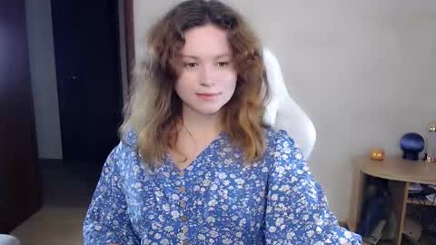 Betty online show from September 18, 8:11 pm