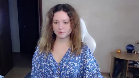 Betty online show from September 25, 9:29 pm