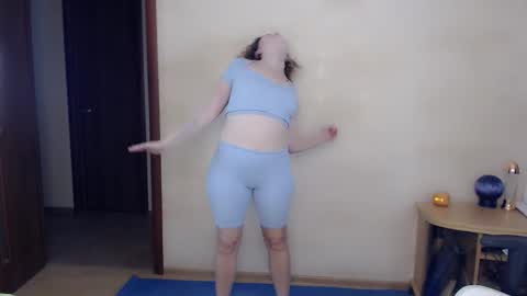 Betty online show from October 1, 6:58 pm