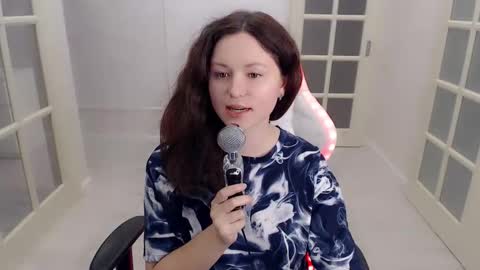 Betty online show from November 26, 5:25 pm