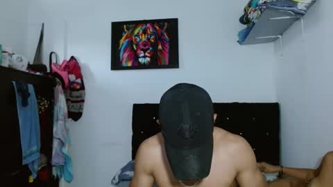 Snapshot of beyonce_21 chatting on January 2, 10:22 pm beyonce_21 online show from January 2, 10:22 pm