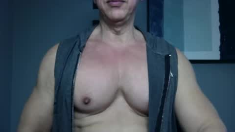 Snapshot of bgdkmuscleguy chatting on January 26, 6:27 pm BGDKMUSCLEGUY - SELECTED BY CHATURBATE AS A TOP BROADCASTER FOR 2023 online show from January 26, 6:27 pm