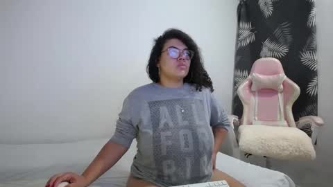 Snapshot of bianca_boobs chatting on September 13, 9:53 am Bianca Tuesday to Sunday from 2am to 6am UTC-5 online show from September 13, 9:53 am