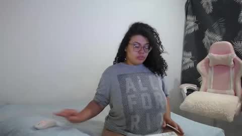 Snapshot of bianca_boobs chatting on October 17, 12:47 am Bianca Tuesday to Sunday from 2am to 6am UTC-5 online show from October 17, 12:47 am