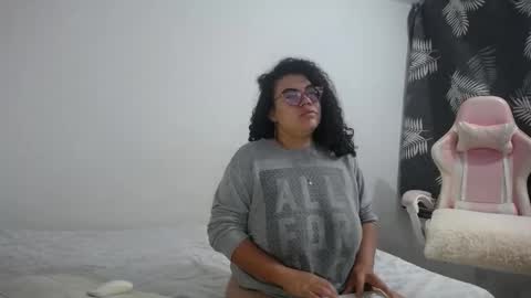 Snapshot of bianca_boobs chatting on October 24, 9:28 am Bianca Tuesday to Sunday from 2am to 6am UTC-5 online show from October 24, 9:28 am