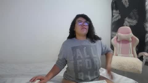 Snapshot of bianca_boobs chatting on November 3, 9:32 am Bianca Tuesday to Sunday from 2am to 6am UTC-5 online show from November 3, 9:32 am