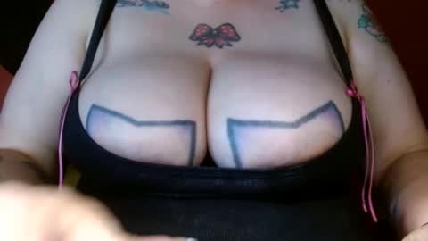 Snapshot of bianka_star_ chatting on January 6, 10:58 pm bianca online show from January 6, 10:58 pm