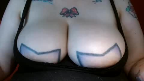 Snapshot of bianka_star_ chatting on January 9, 2:07 pm bianca online show from January 9, 2:07 pm