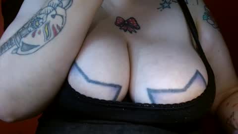 Snapshot of bianka_star_ chatting on February 6, 12:16 pm bianca online show from February 6, 12:16 pm