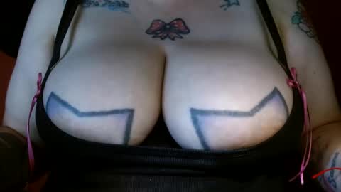 Snapshot of bianka_star_ chatting on February 11, 3:40 pm bianca online show from February 11, 3:40 pm