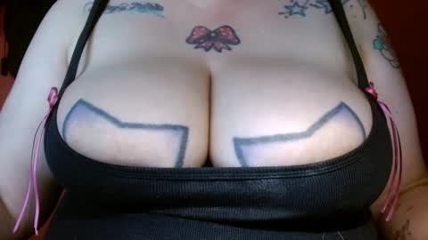 Snapshot of bianka_star_ chatting on February 12, 10:15 pm bianca online show from February 12, 10:15 pm