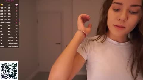 Ophelia online show from October 16, 5:58 pm