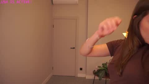 Ophelia online show from October 22, 7:02 pm