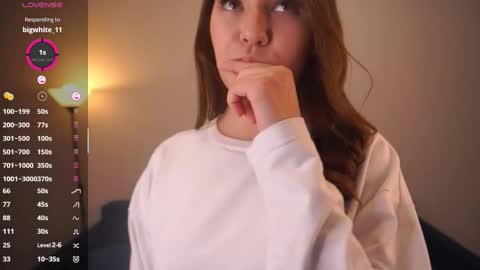 Ophelia online show from October 25, 7:08 pm